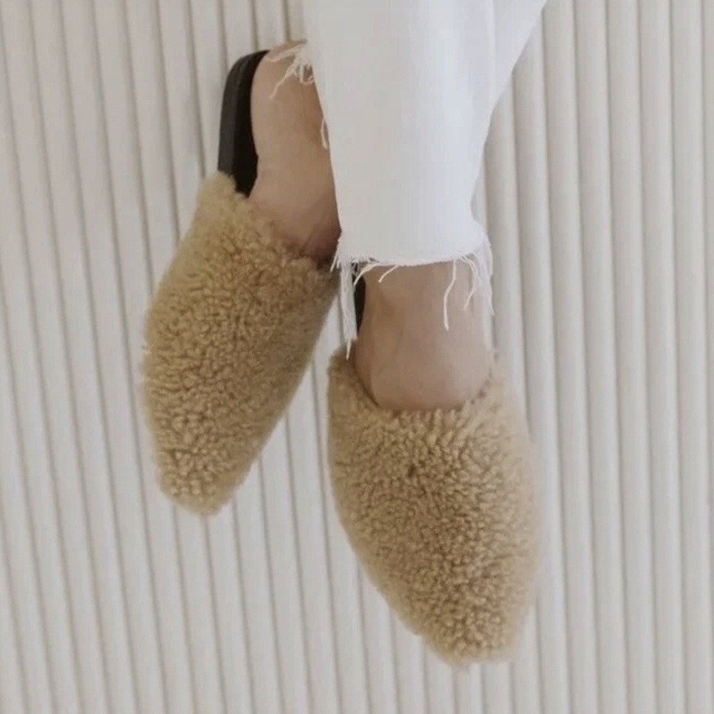 Jenni Kayne Zoccoli Slide Sandals Slippers Shearling Flat Fluffy Mules Size 39